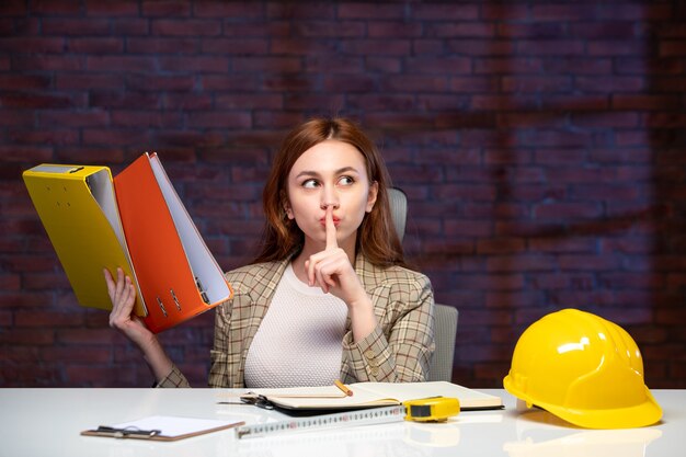 Budowa zdań oznajmujących pytających i przeczących w codziennej komunikacji