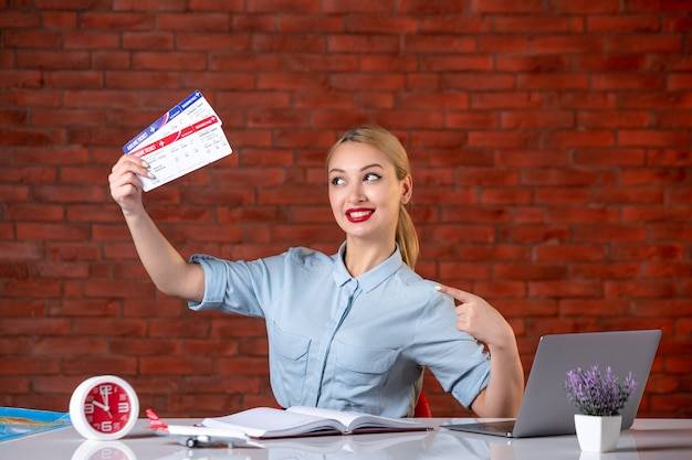 Jaki certyfikat z angielskiego wybrać aby zwiększyć swoje szanse na rynku pracy?