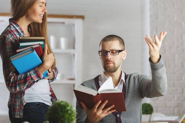 Od czego zacząć naukę angielskiego z dorosłym?