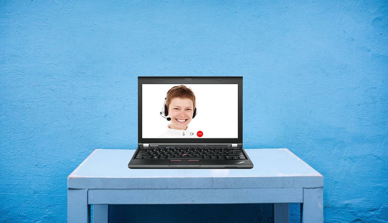 Jak działają lekcje online i czego można się po nich spodziewać?
