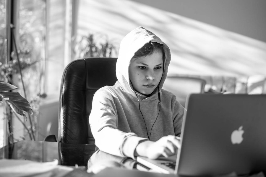 Jak zacząć korepetycje online i odnaleźć się w nowej roli nauczyciela